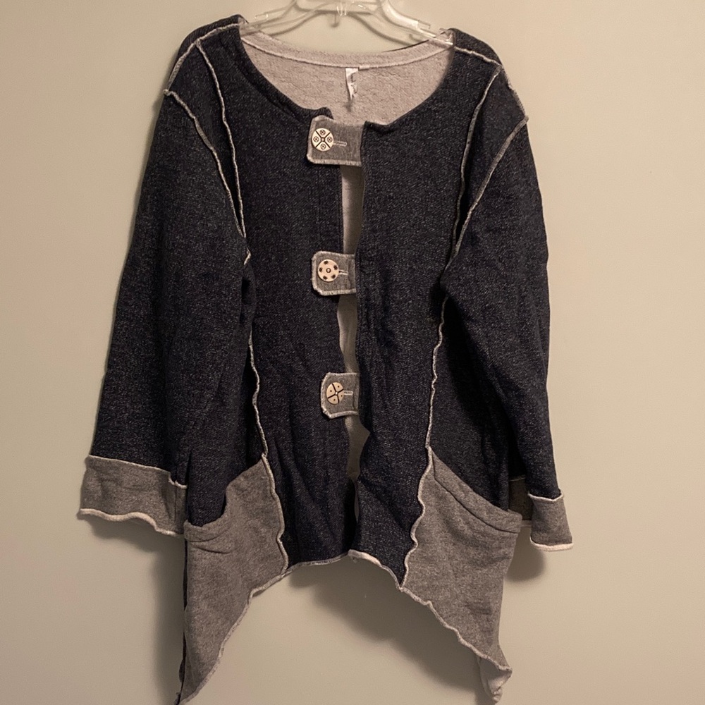 Contrast-Trim Open Front Cardigan Sweater - Charcoal and Light Gray